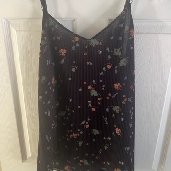 CAbi blouse #3607 - Picture 4 of 4